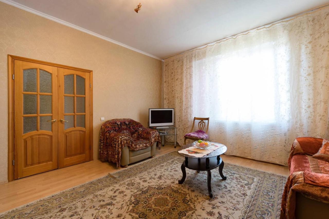 Guest House On Maksimova 9 อัลมาตี ภายนอก รูปภาพ